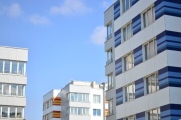Proč se vyplatí vyměnit balkon za lodžii? Zvýšíte užitnou plochu bytu a získáte celoročně využitelný prostor