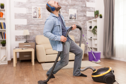 Jak hloubkově čistit vinylové podlahy a linoleum